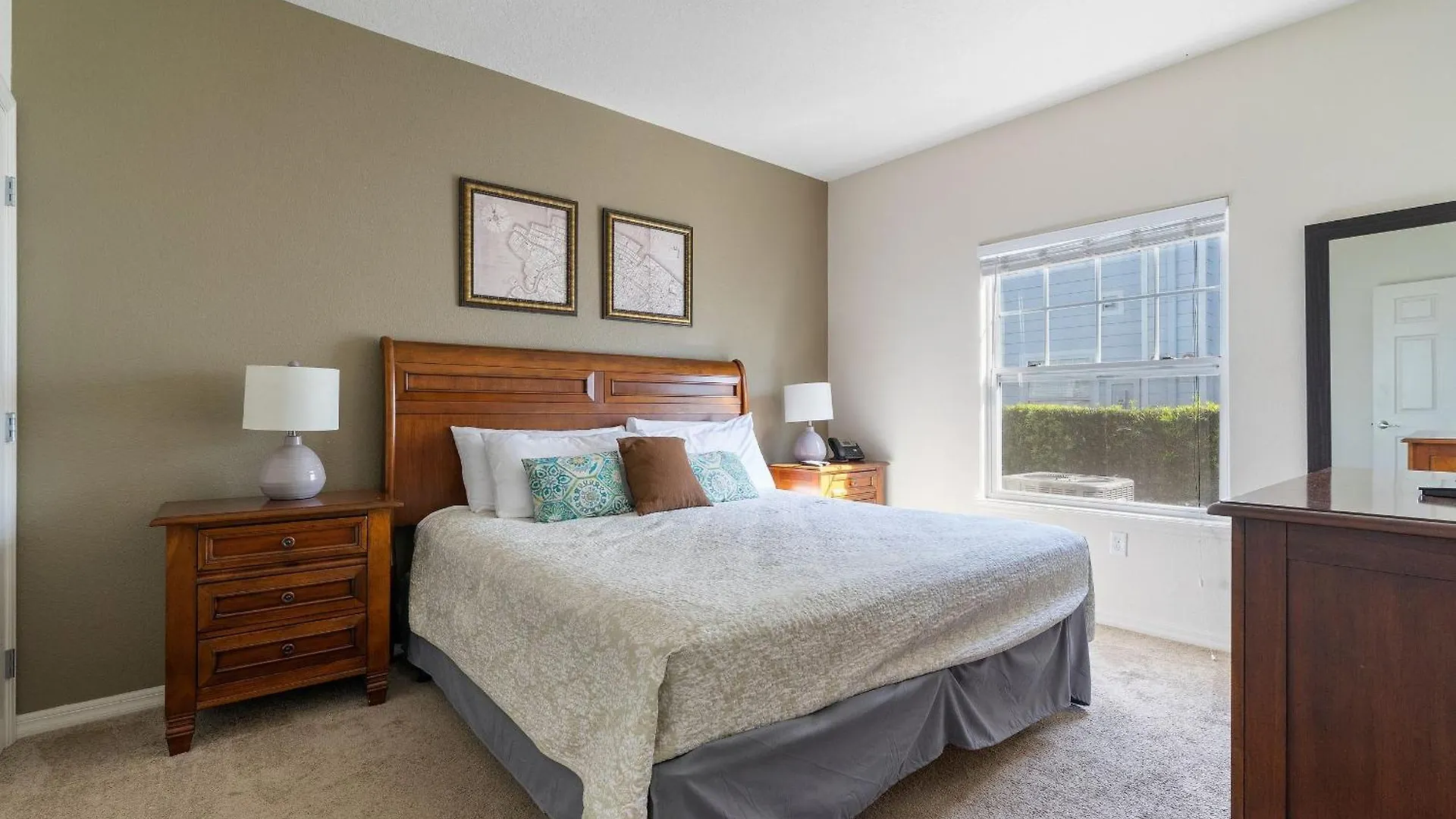 Nyaraló Charming 4bed Near W/clubhouse & Pool *