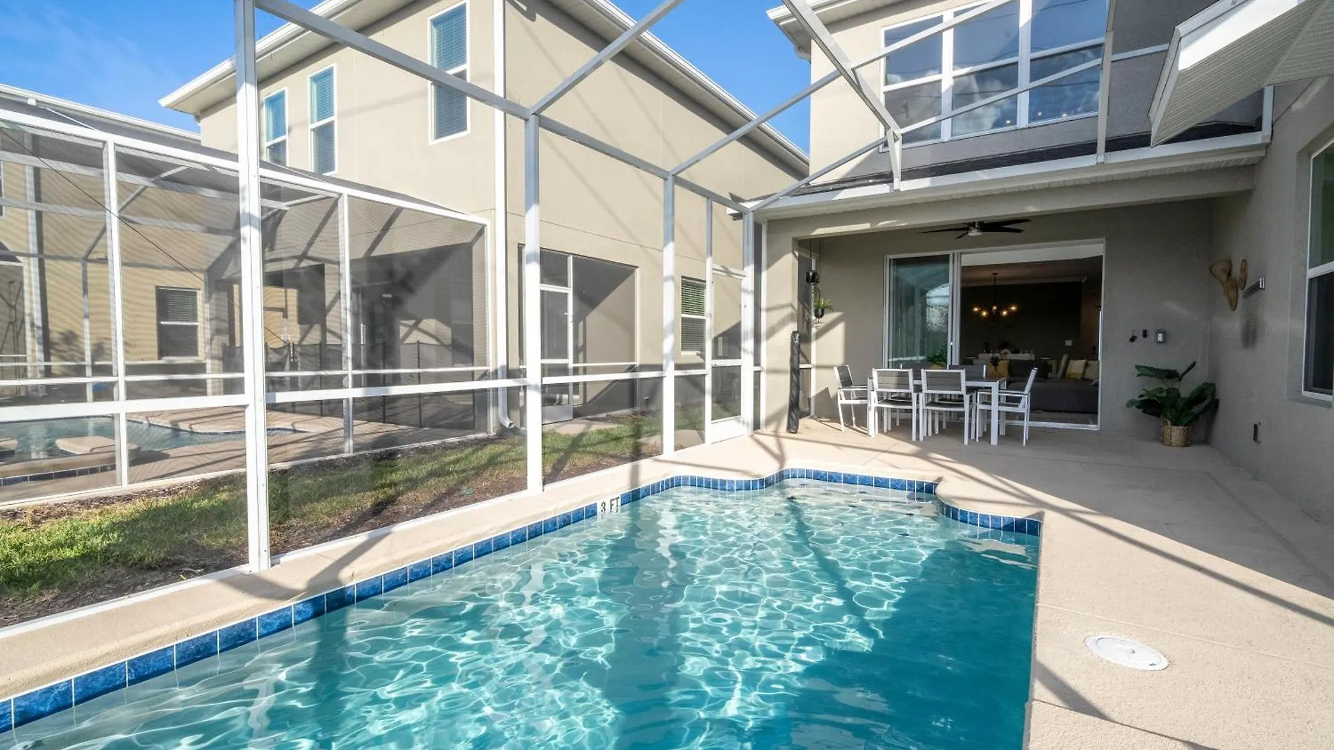 Modern 5bed With Pool & In 560 Willa