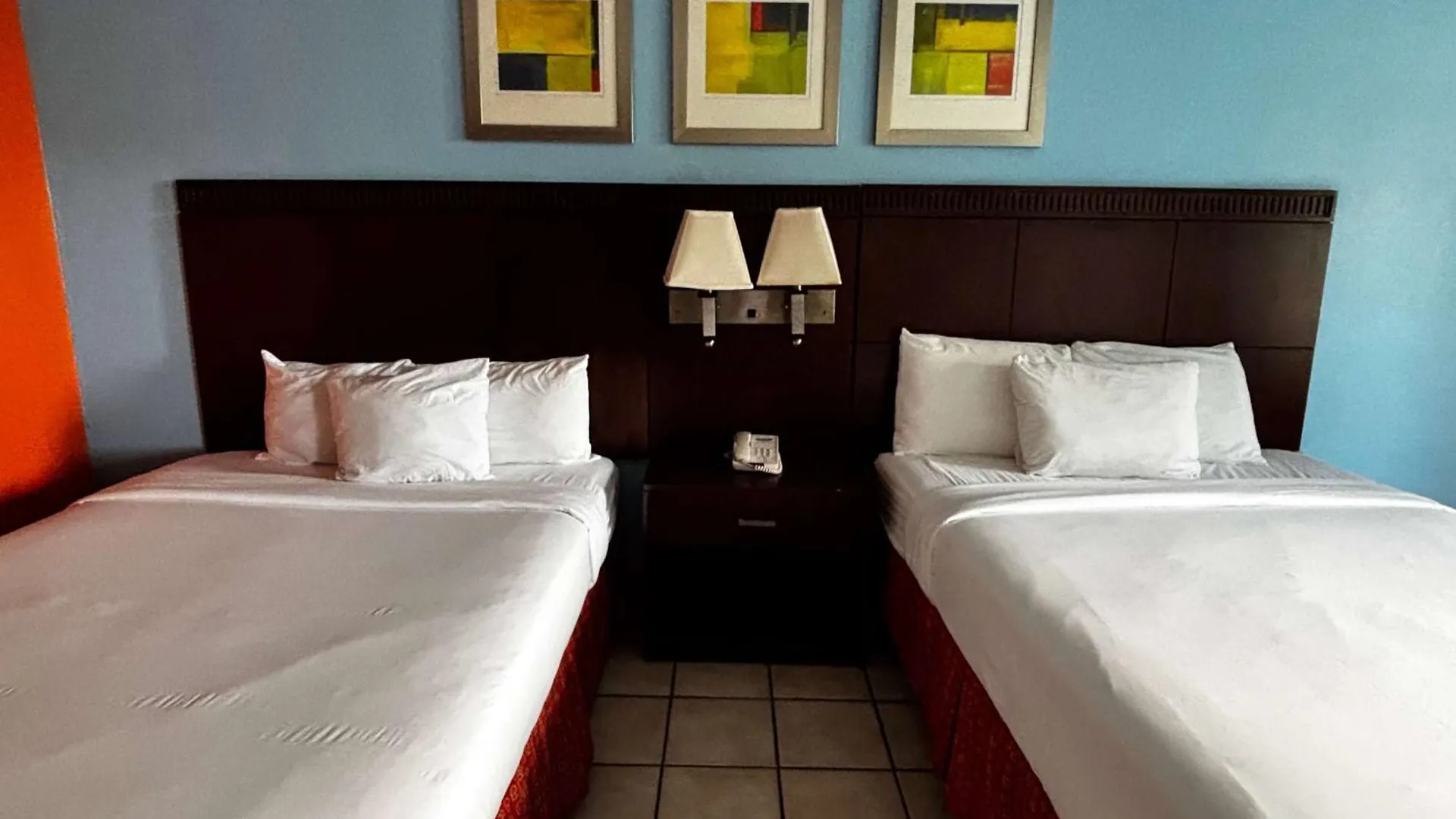Ramada By Wyndham Flamingo Water Park Kissimmee