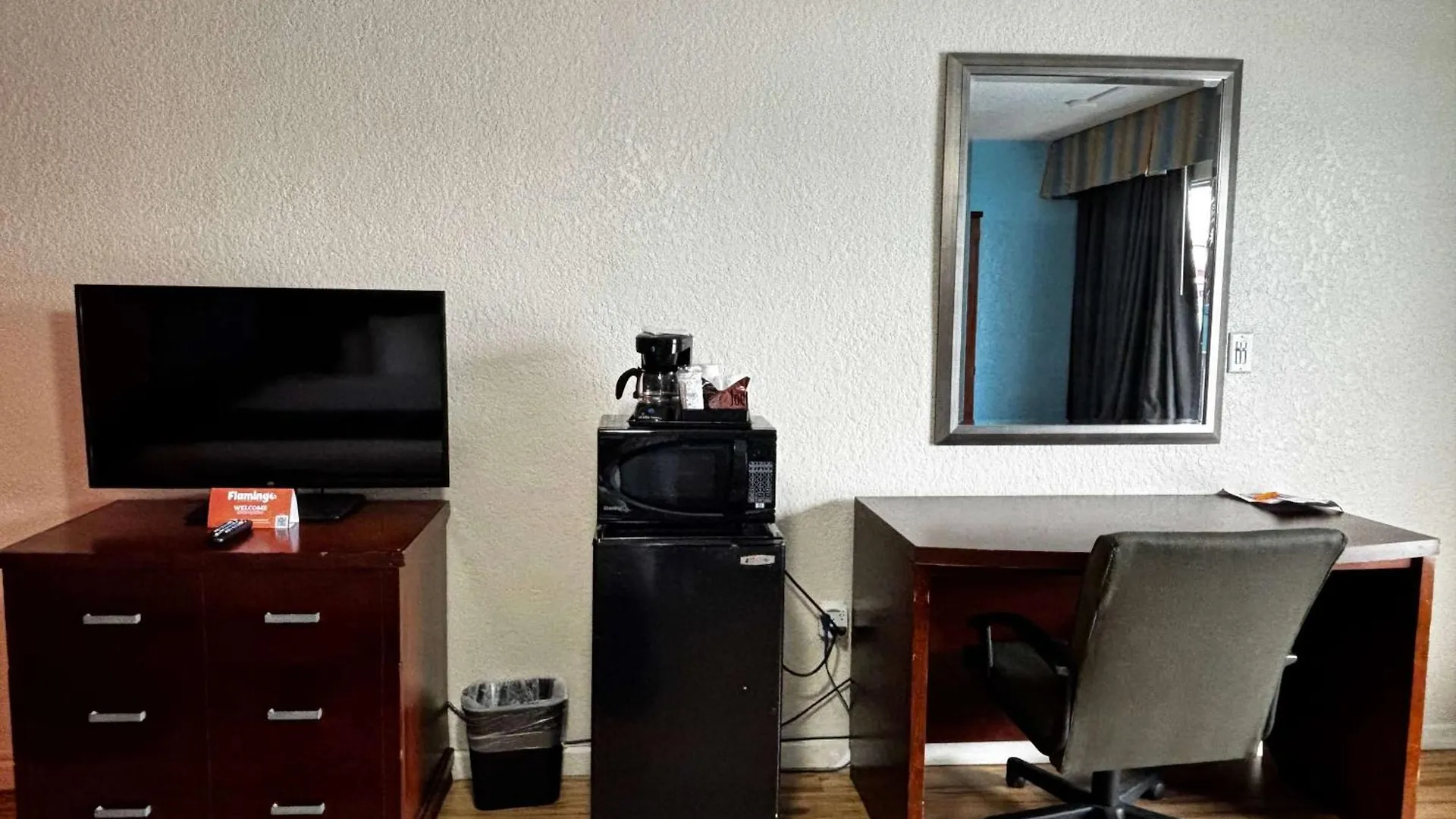 Ramada By Wyndham Flamingo Water Park Hotel Kissimmee