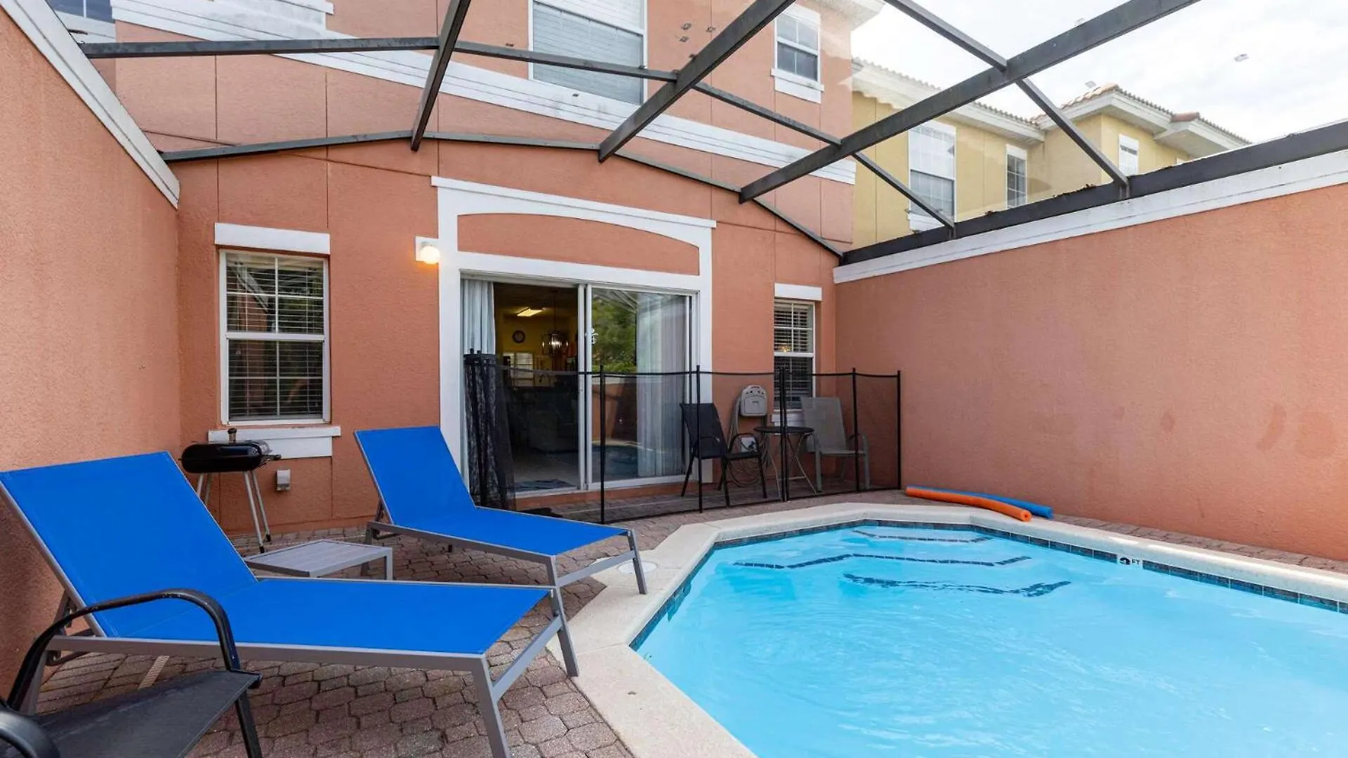 Family 3br Oasis For 6 With Private Pool Holiday home *