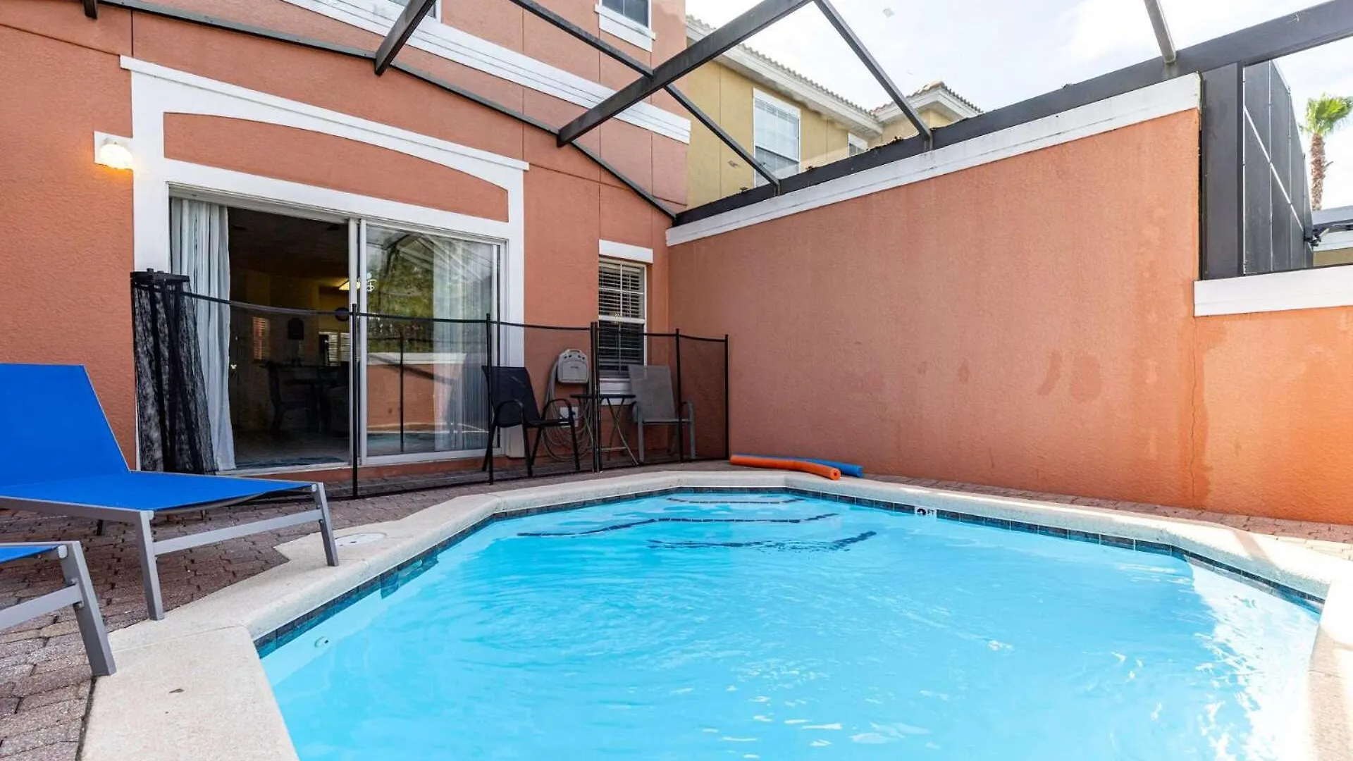 Family 3br Oasis For 6 With Private Pool Holiday home