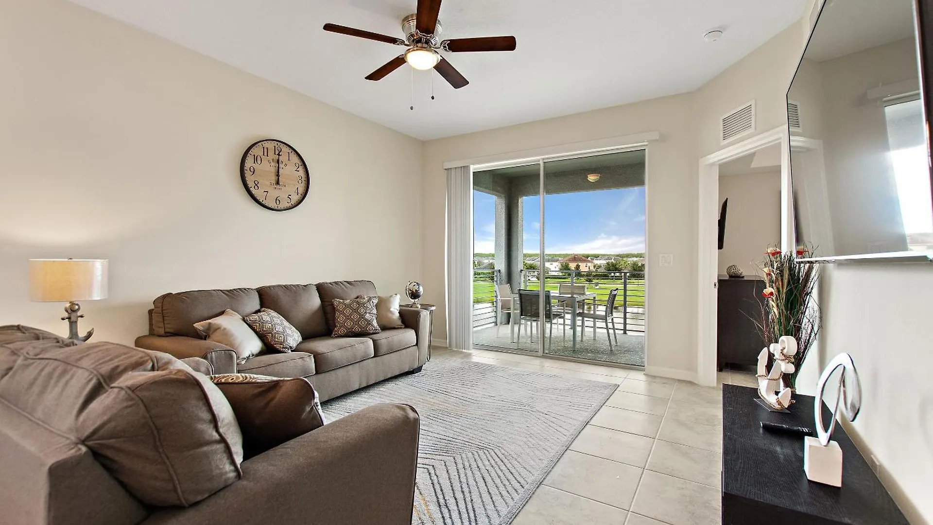 Triple Header Storey By Shine 700 * Kissimmee
