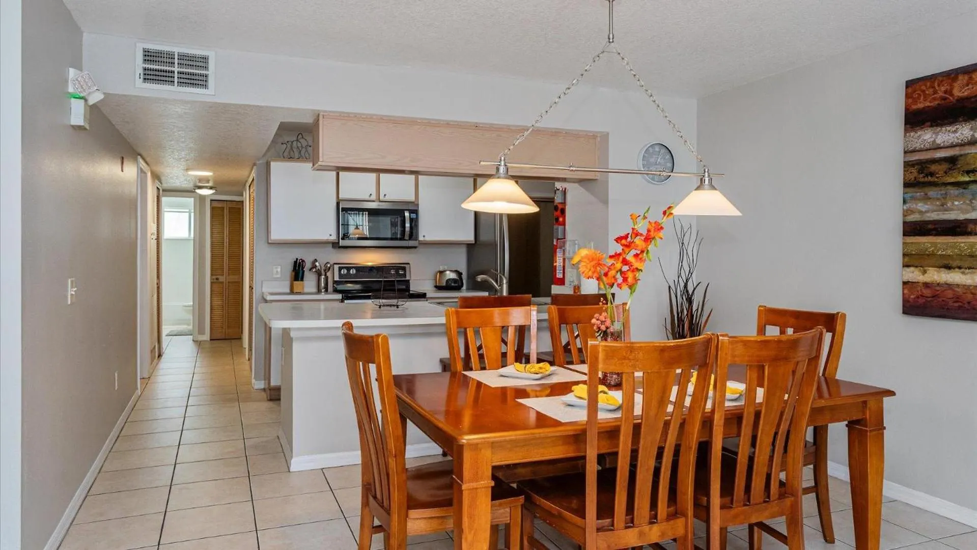 Apartment At Island Club Community, Pools, Jacuzzi And More! *
