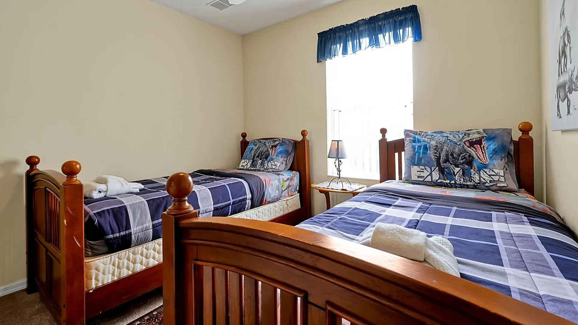 Lakefront In Terra Verde:pool & Amenities