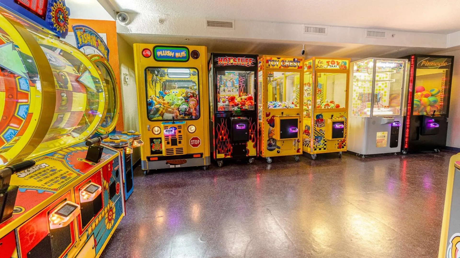 Ramada By Wyndham Flamingo Water Park Hotel Kissimmee