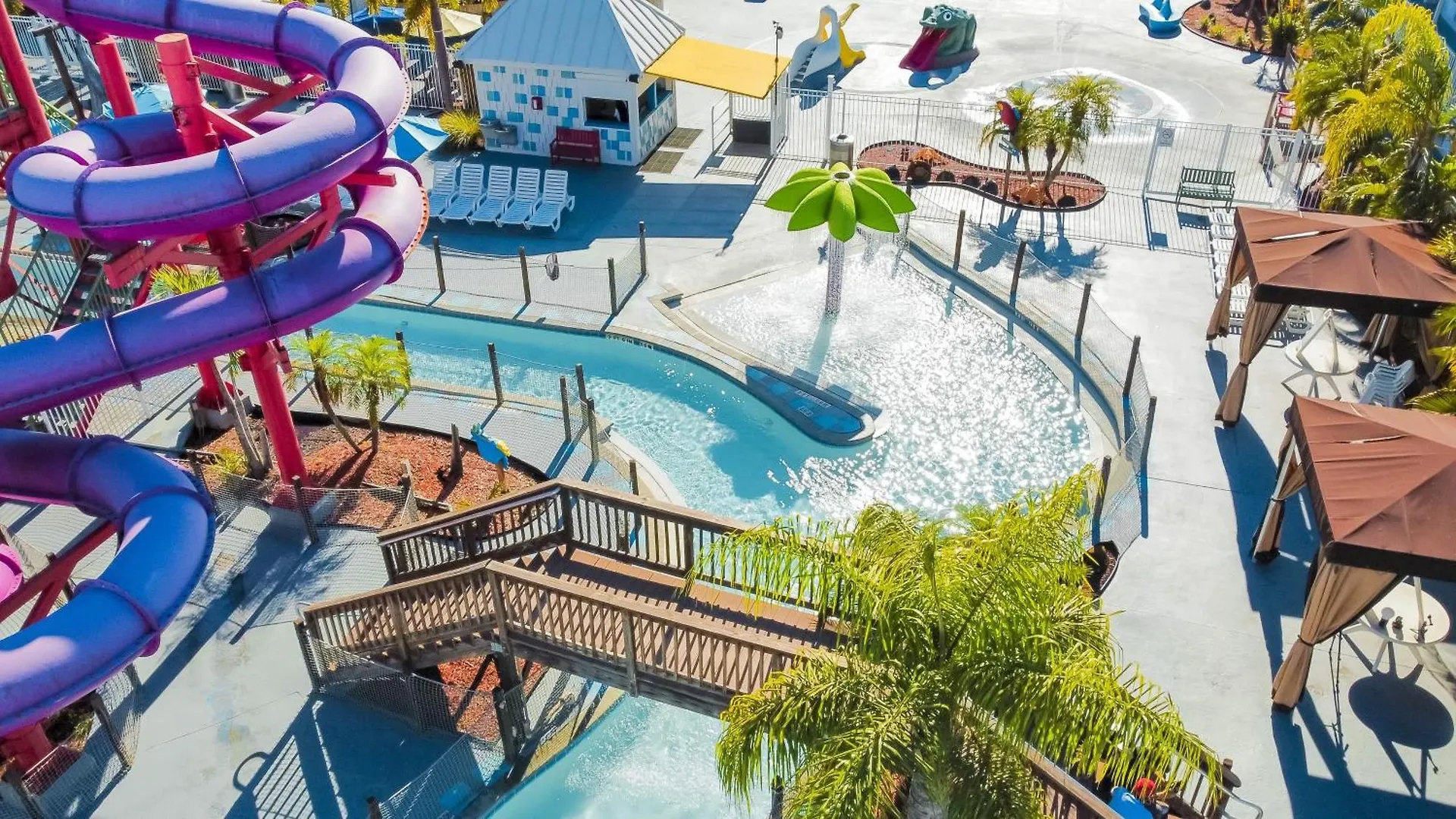 Ramada By Wyndham Flamingo Water Park Hotel 3*