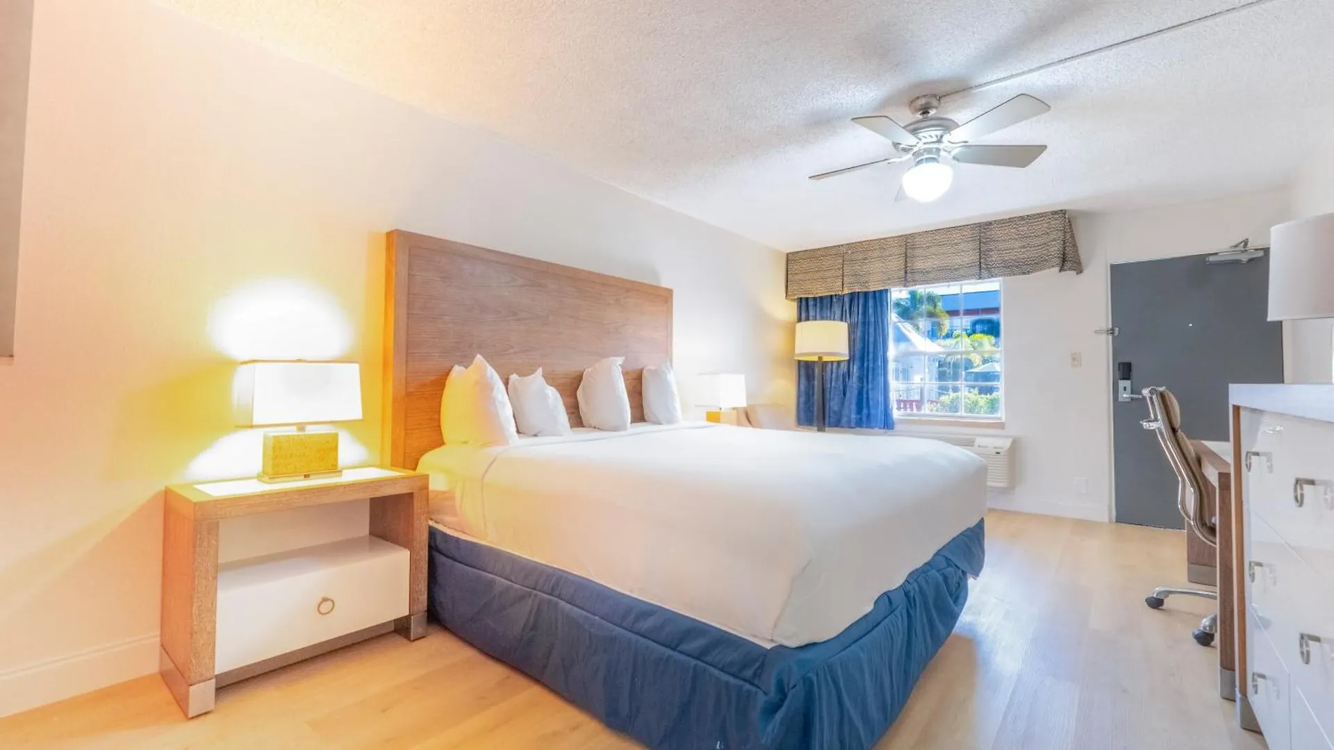 Hotel Ramada By Wyndham Flamingo Water Park
