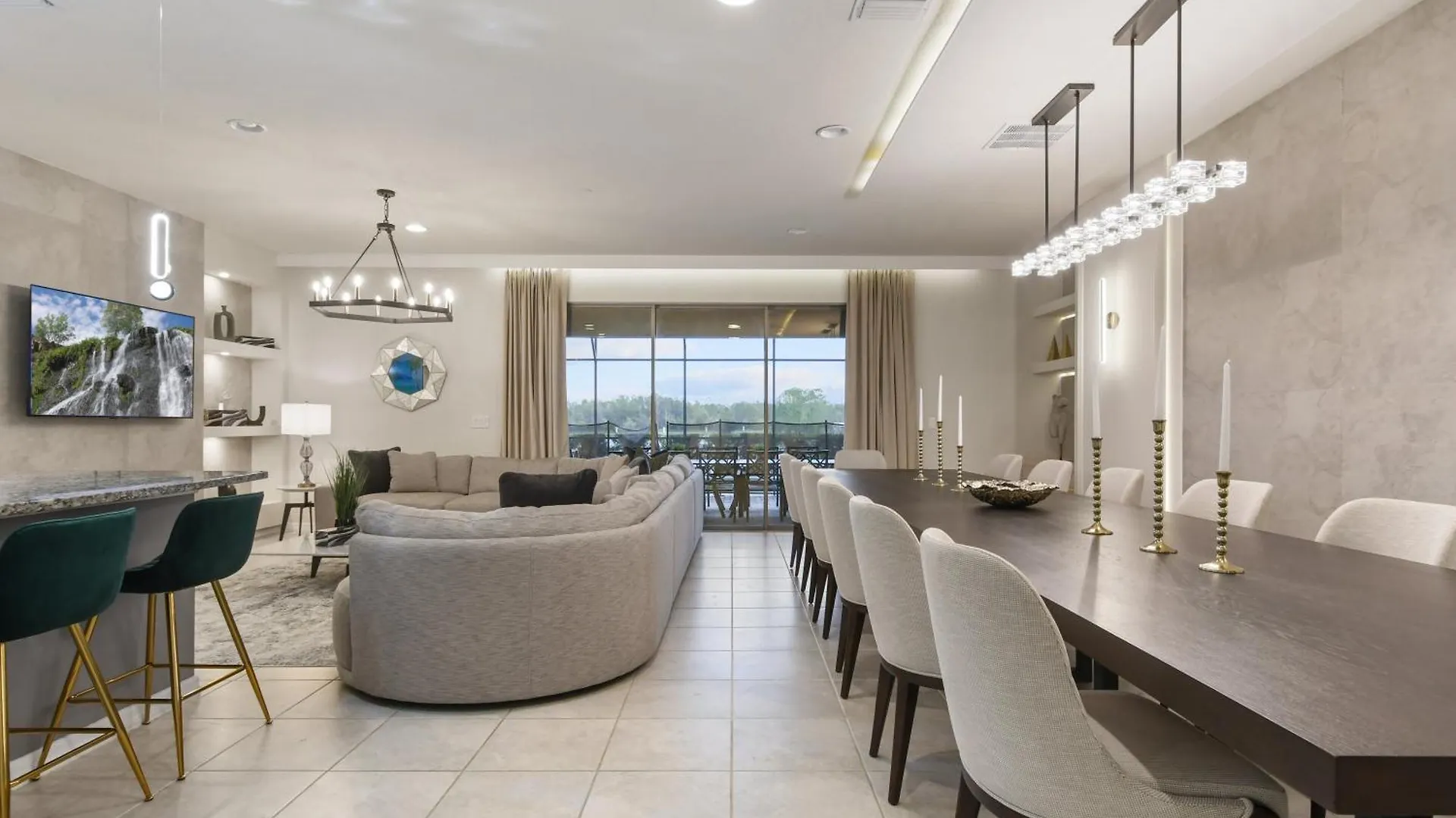Luxurious With Resort-style Amenities Kissimmee
