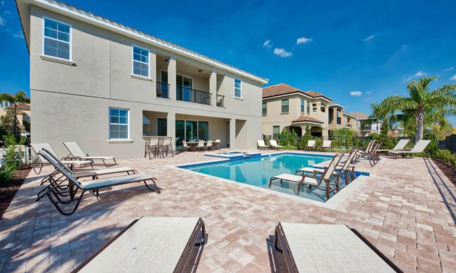 Wonderful 13 Bdrm With Private Theater At Reunion *