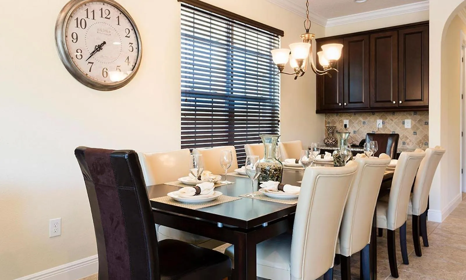 Sleek 5 Bdrm With Theater At Reunion
