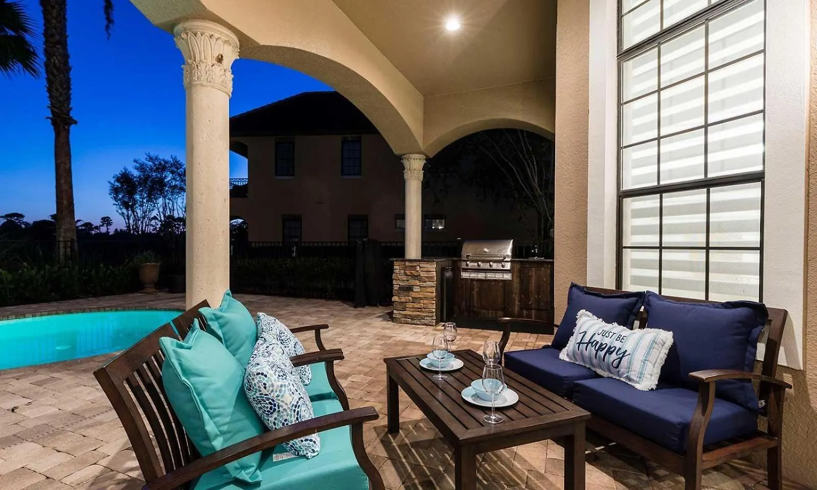 Upscale 7 Bdrm Oasis With Theater At Reunion