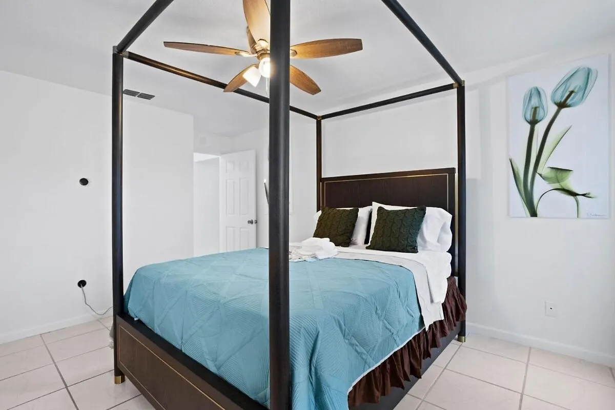 Apluss Getaway * Kissimmee