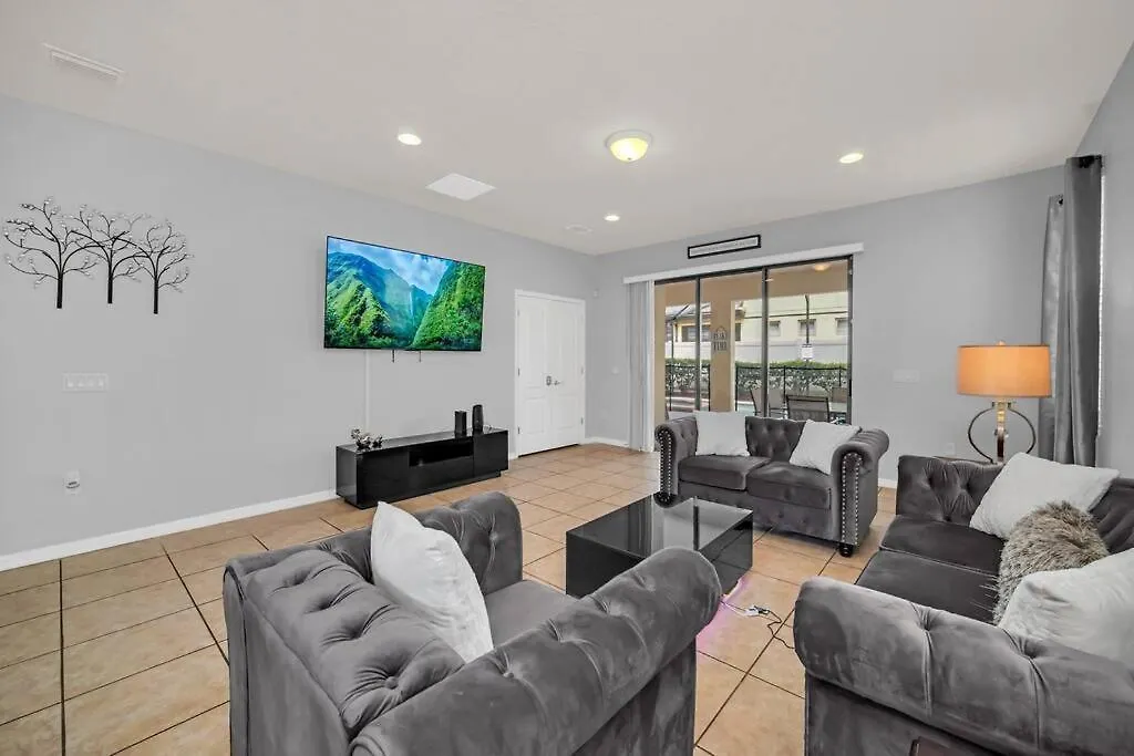 Modern - 6 Bedrooms With Private Pool & 10 Minutes To 别墅