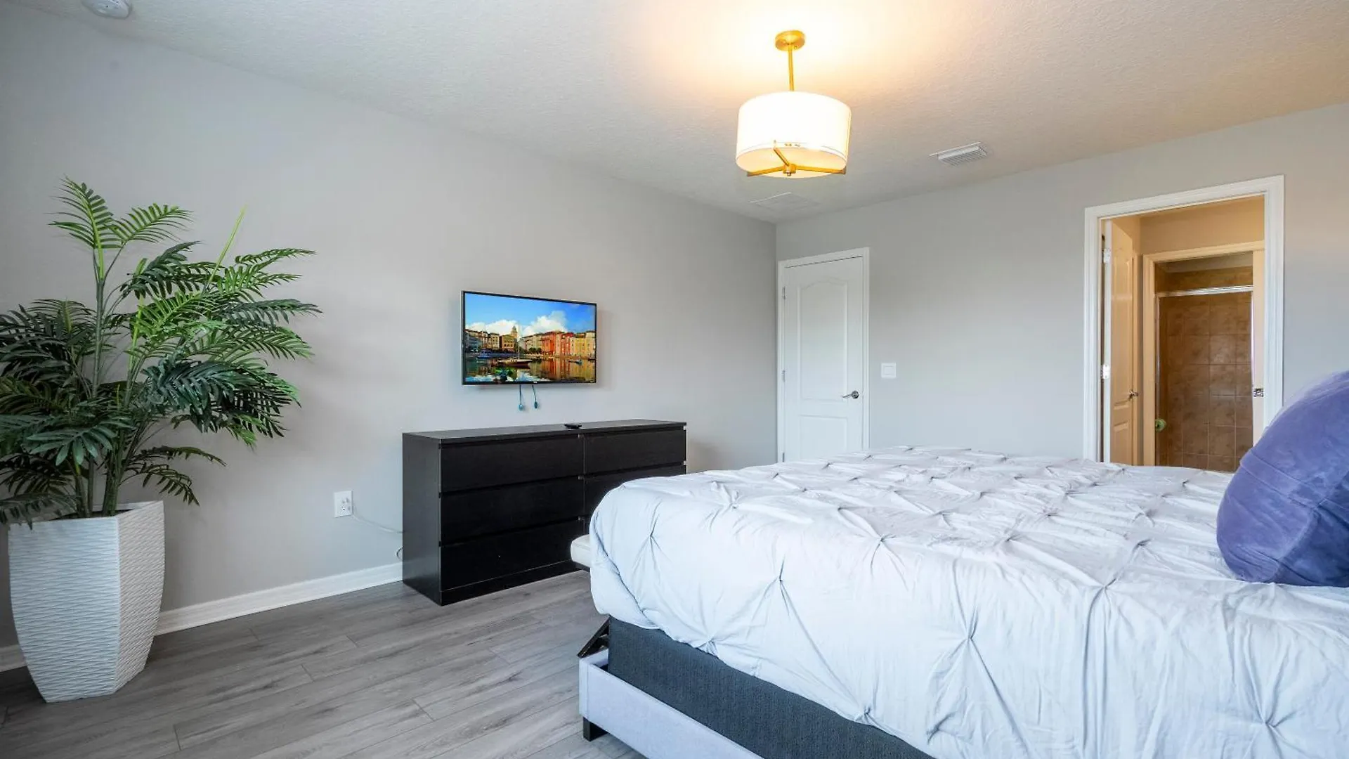 Fabulous 5br Townhome Pet Friendly - Private Pool - Windsor Island *