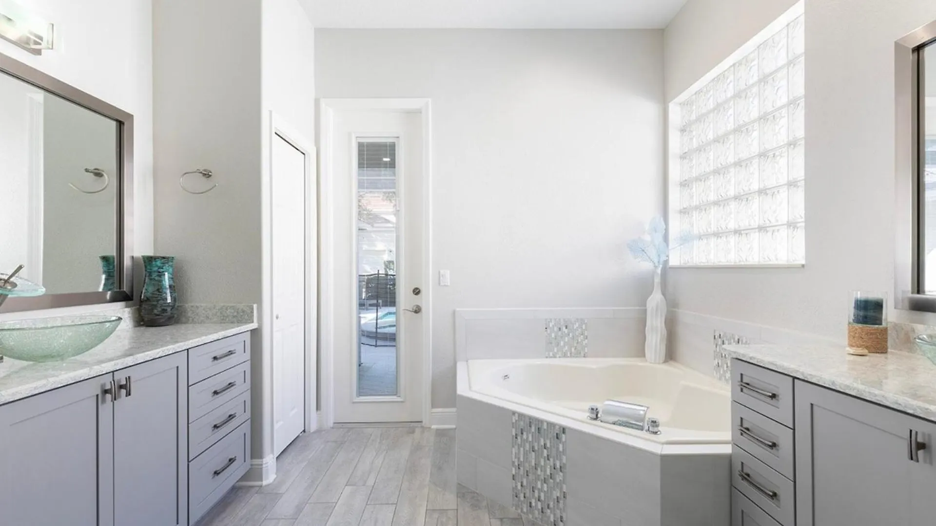 Luxury Contemporary Style On Reunion Reunion 1023 Kissimmee
