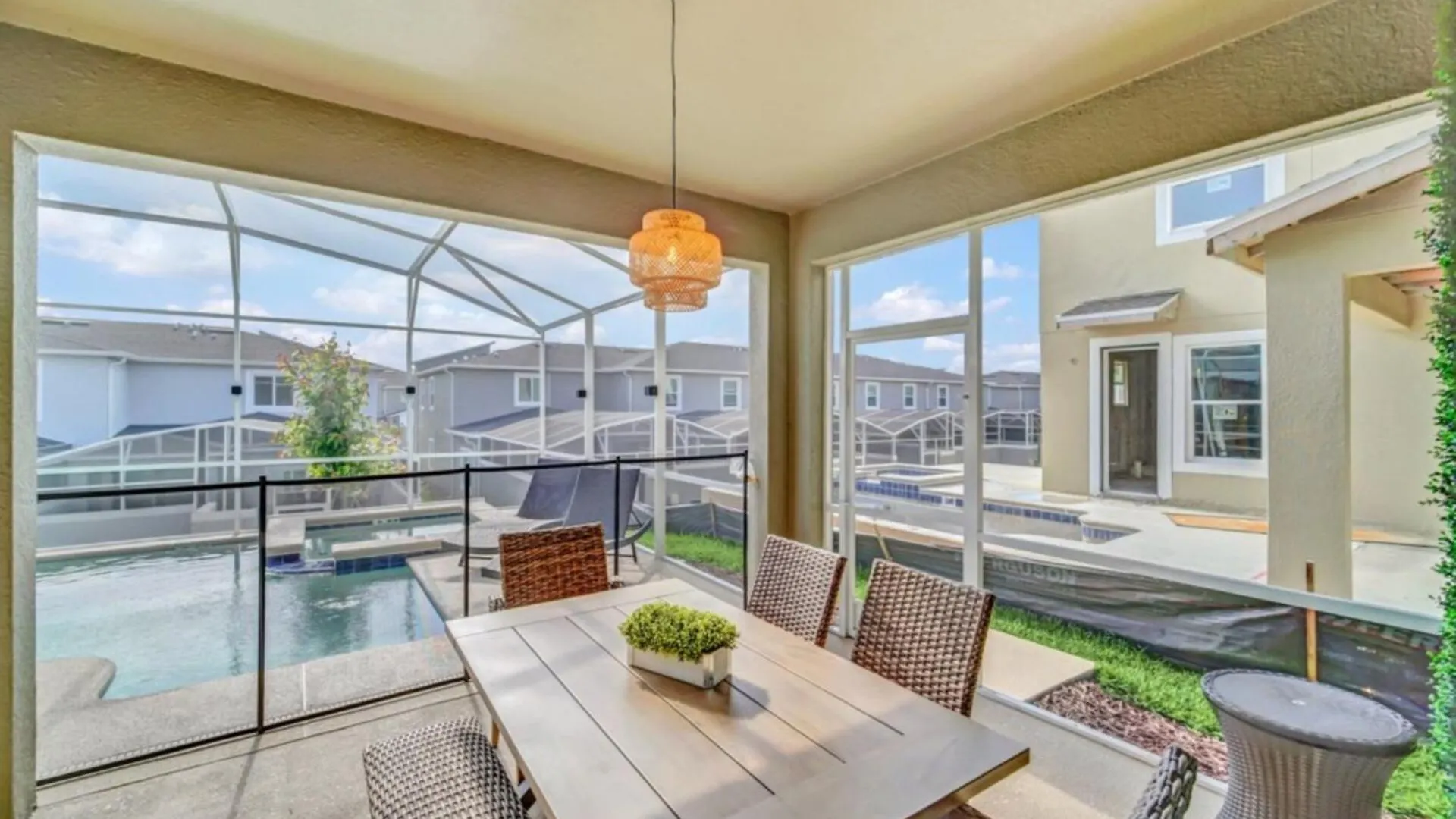 Modern And Elegant 6 Bedroom Retreat 6374 * Kissimmee