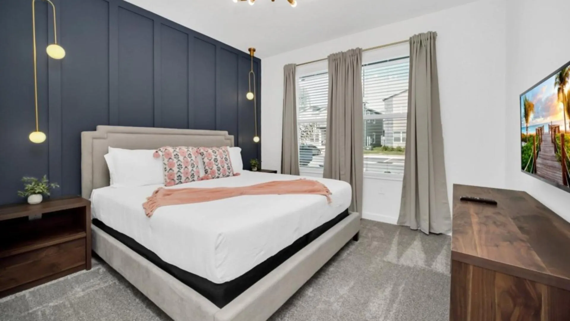Modern And Elegant 6 Bedroom Retreat 6374 Kissimmee