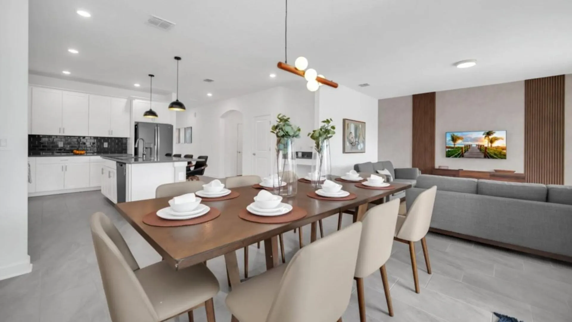 Modern And Elegant 6 Bedroom Retreat 6374 Villa