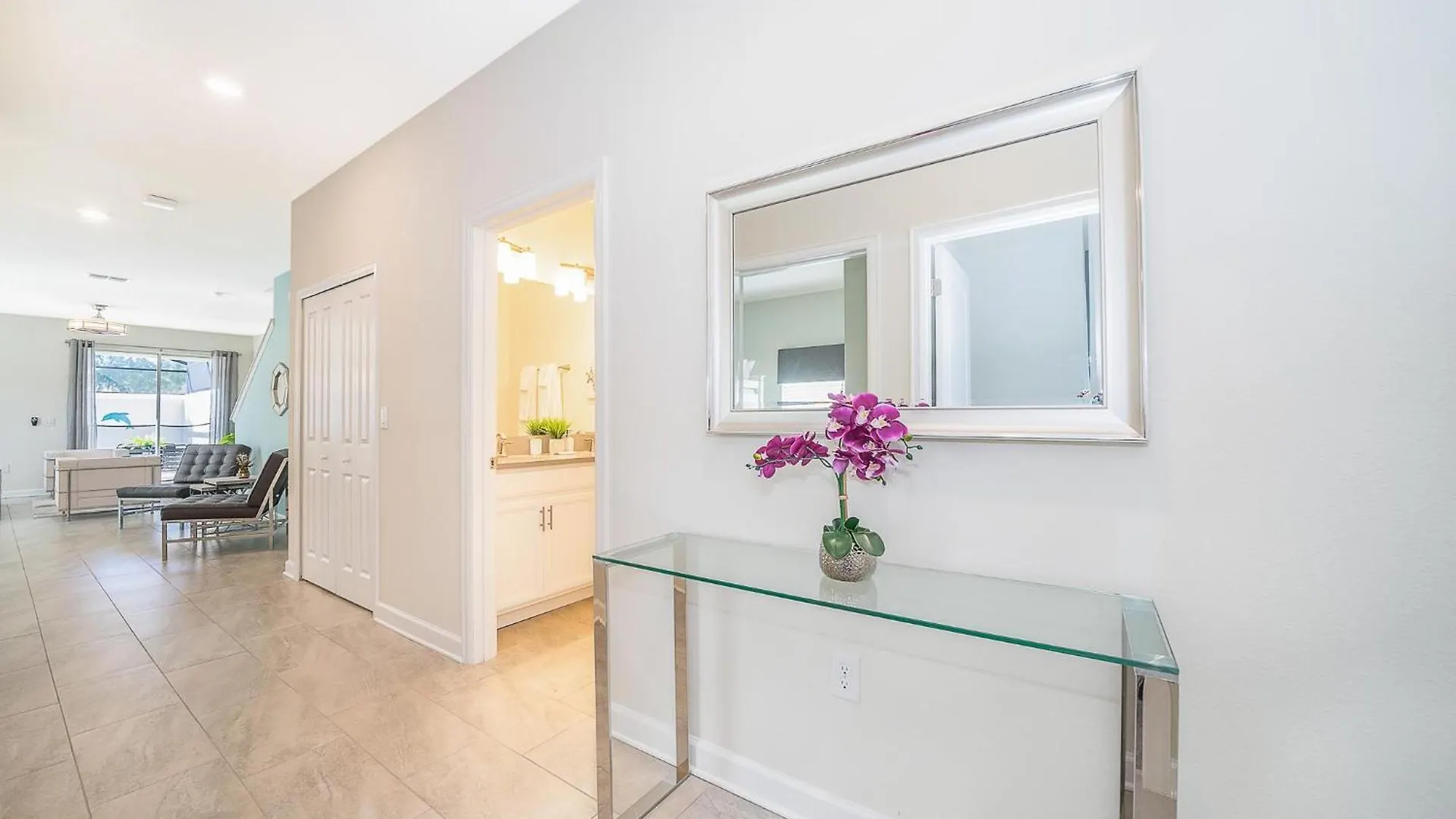5037at Townhouse 5 Bedrooms & 4 Bathrooms + Pool