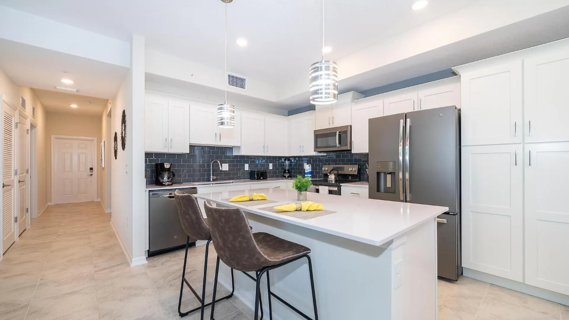 Appartamento 3141-307dm Storey Lake, 2/2 View *