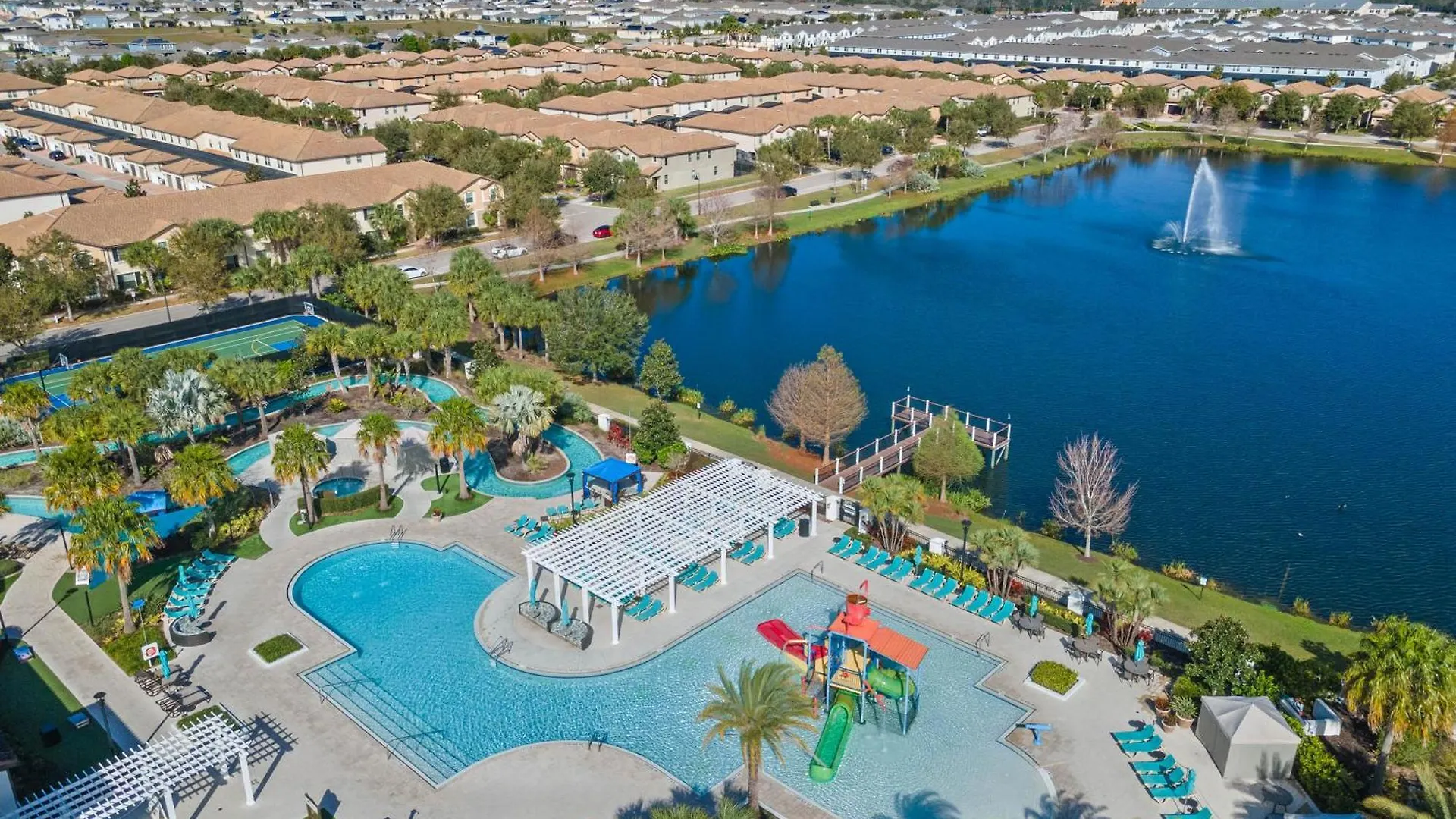 Windsor At Westside: 8br Near W/ Pool & Game קיסימי