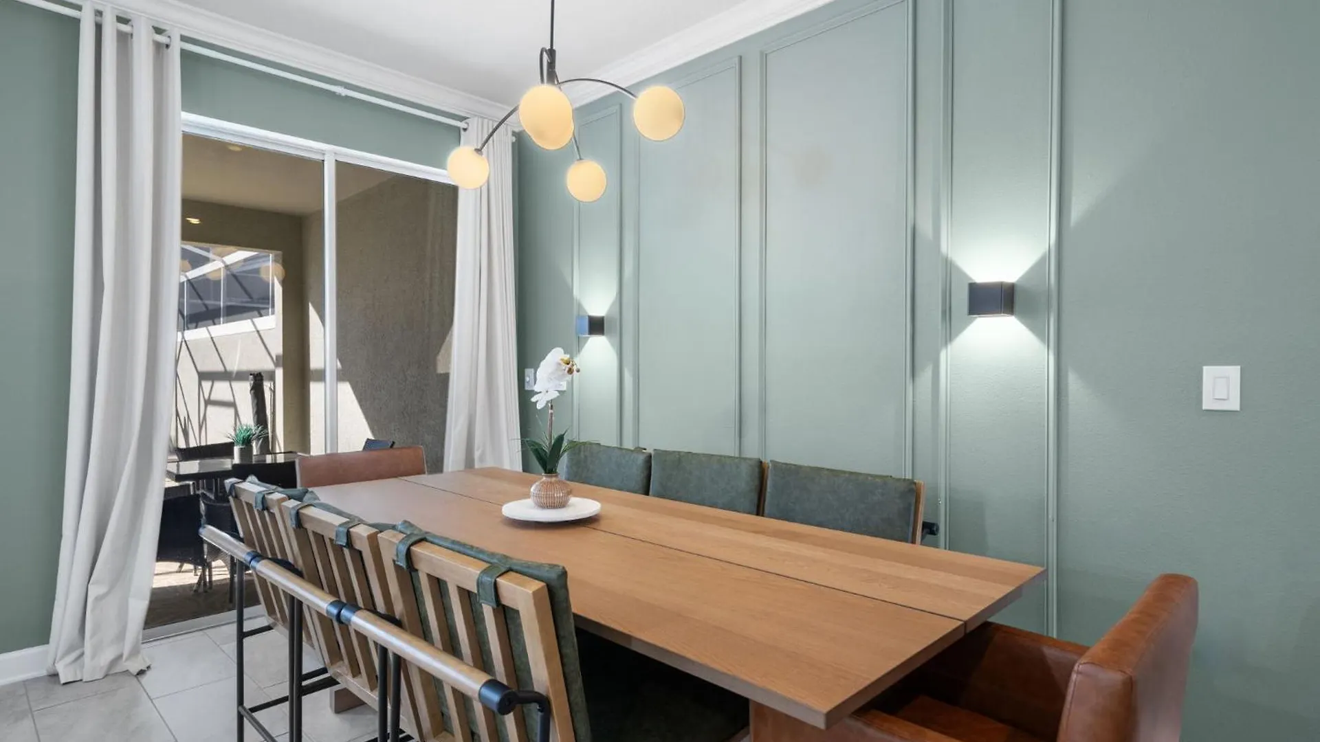 Stunning 4bed Home, Perfect For Families 度假居 *