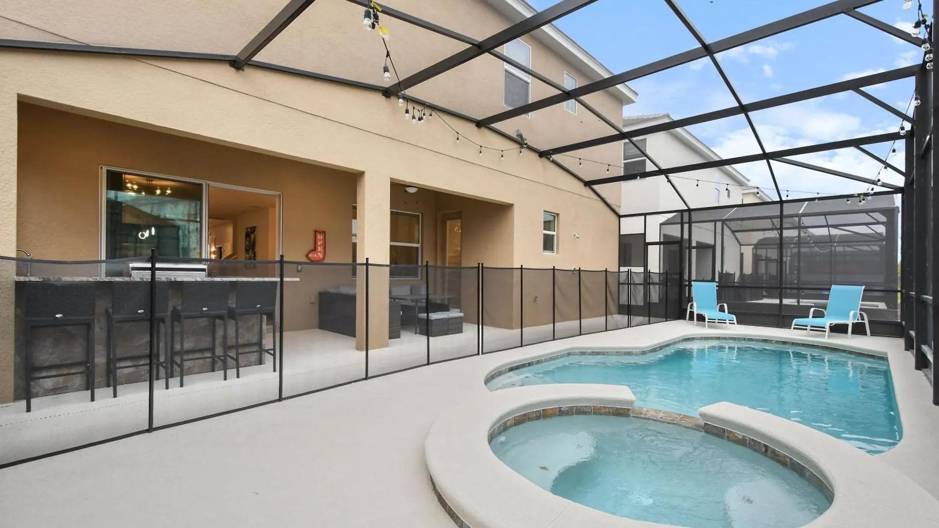 New Themed 12br Pool/spa/game/tiki Bar *