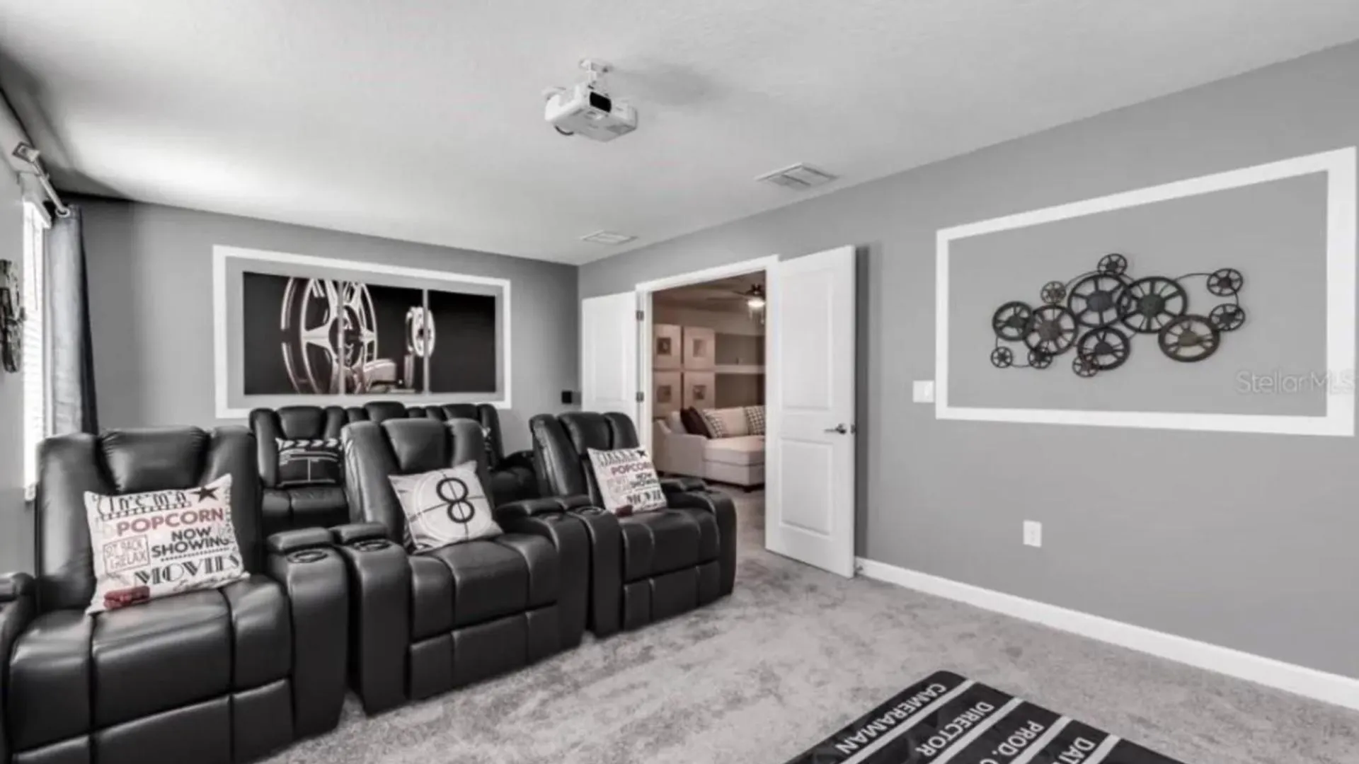 Spacious 8 Bedroom In Orlando6665 Kissimmee