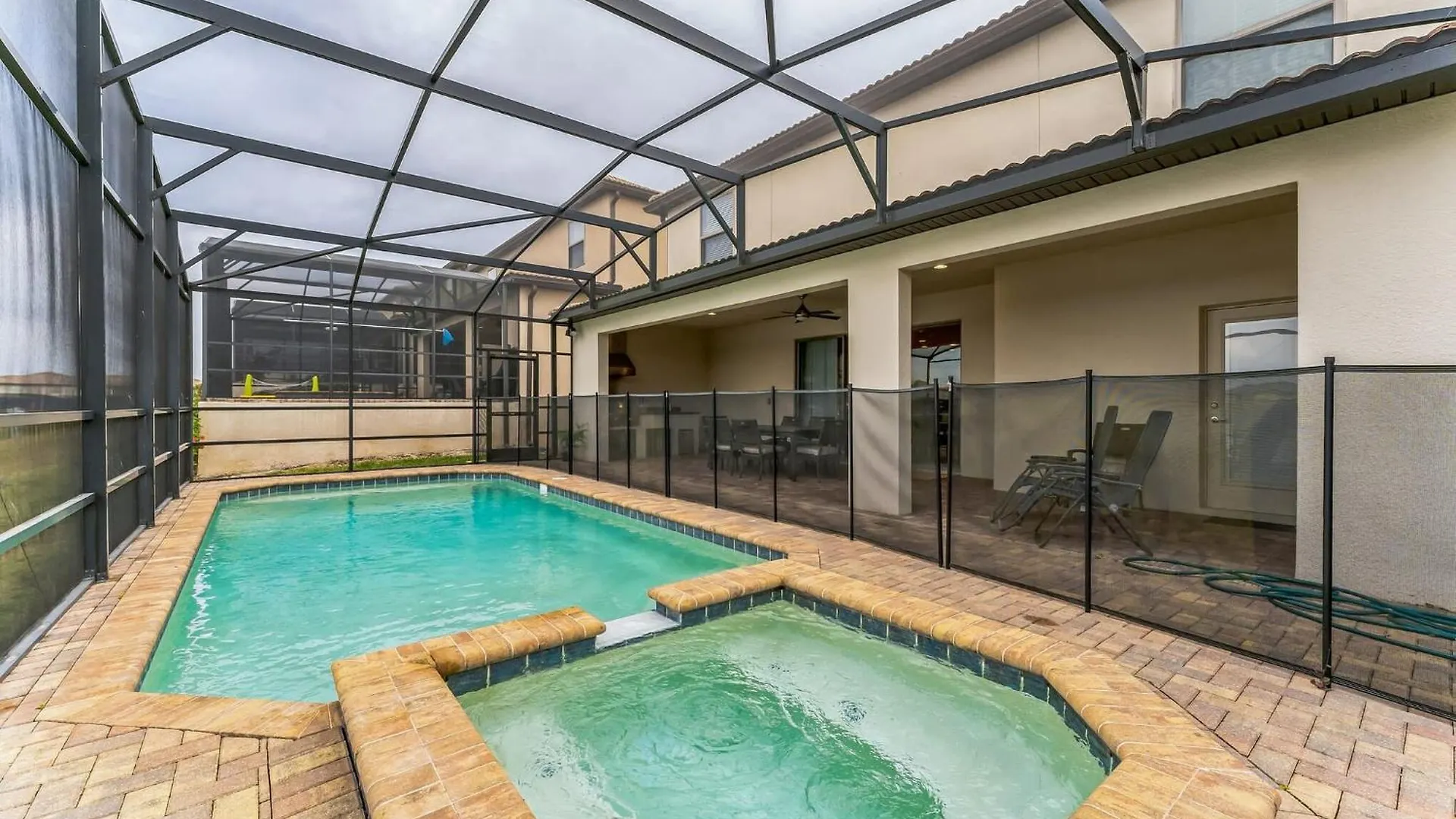 Dom wakacyjny Twice-as-nice Near Pool And Game 20 Guests Kissimmee