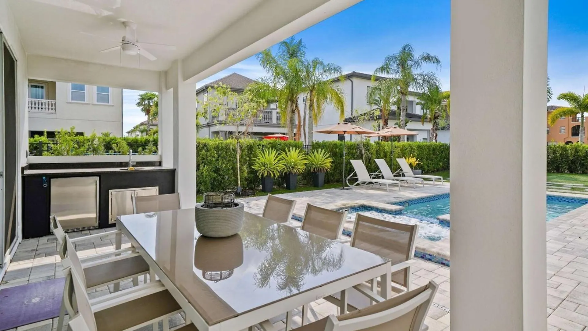 Chic And Stylish 4 Bedroom Haven In Reunion Ferienhaus *