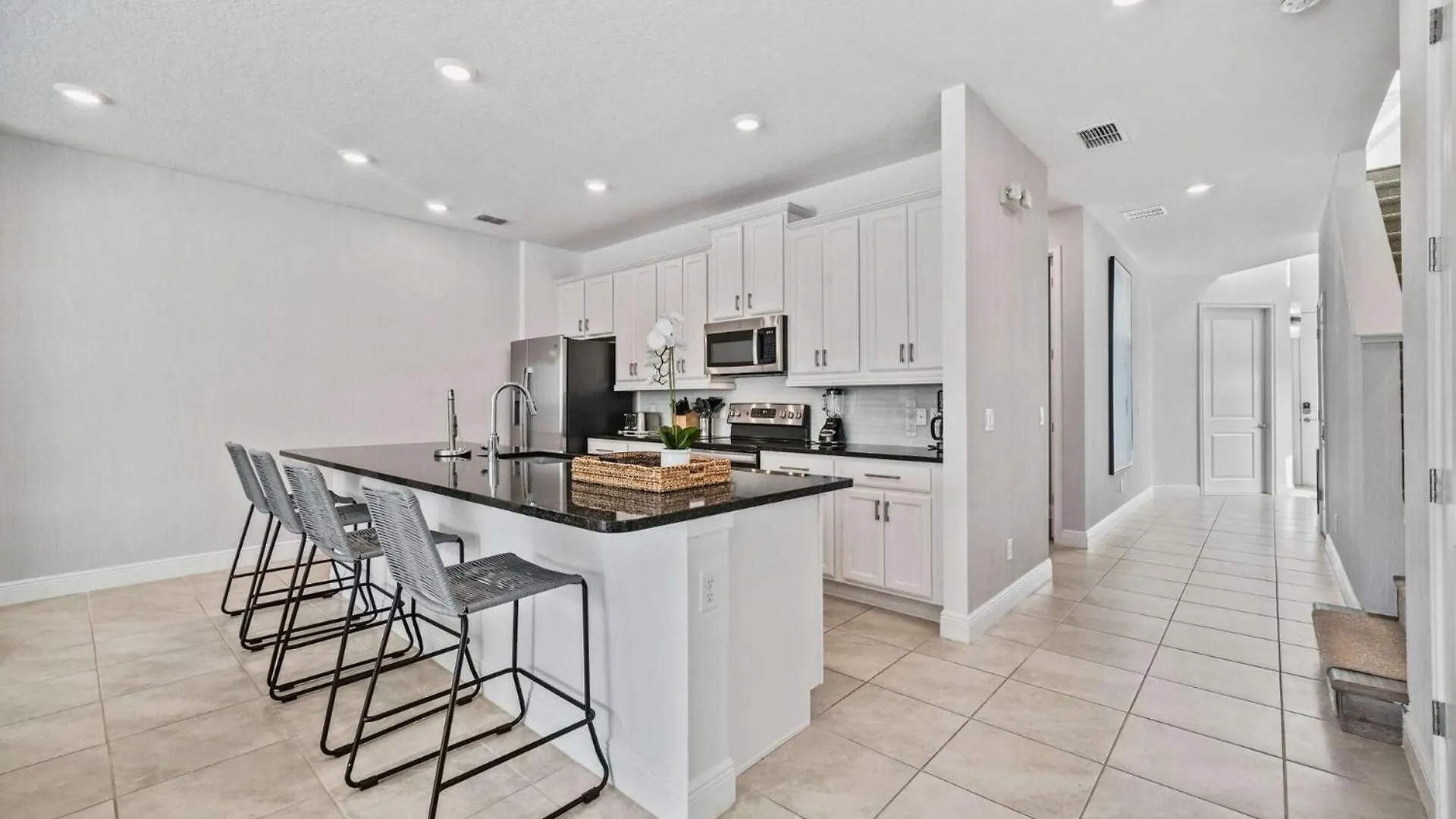 Chic And Stylish 4 Bedroom Haven In Reunion Ferienhaus Kissimmee