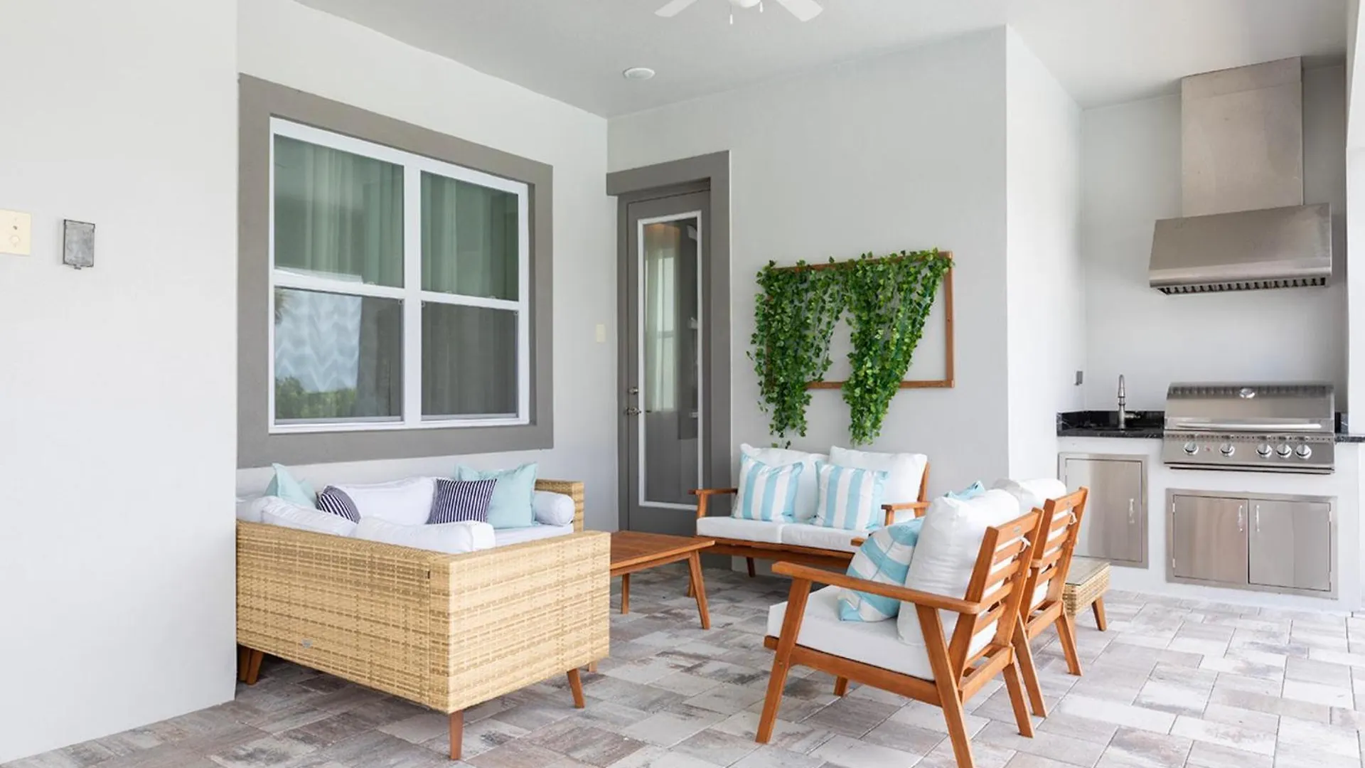 Beautiful With First Class Amenities On Bears Den Orlando 6285 キシミー