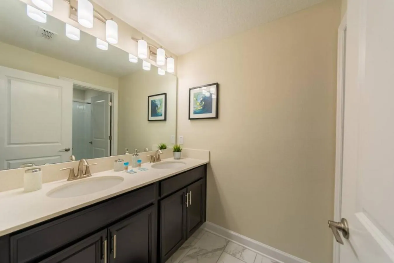 4924 Beautiful Townhome Private Pool Holiday home *