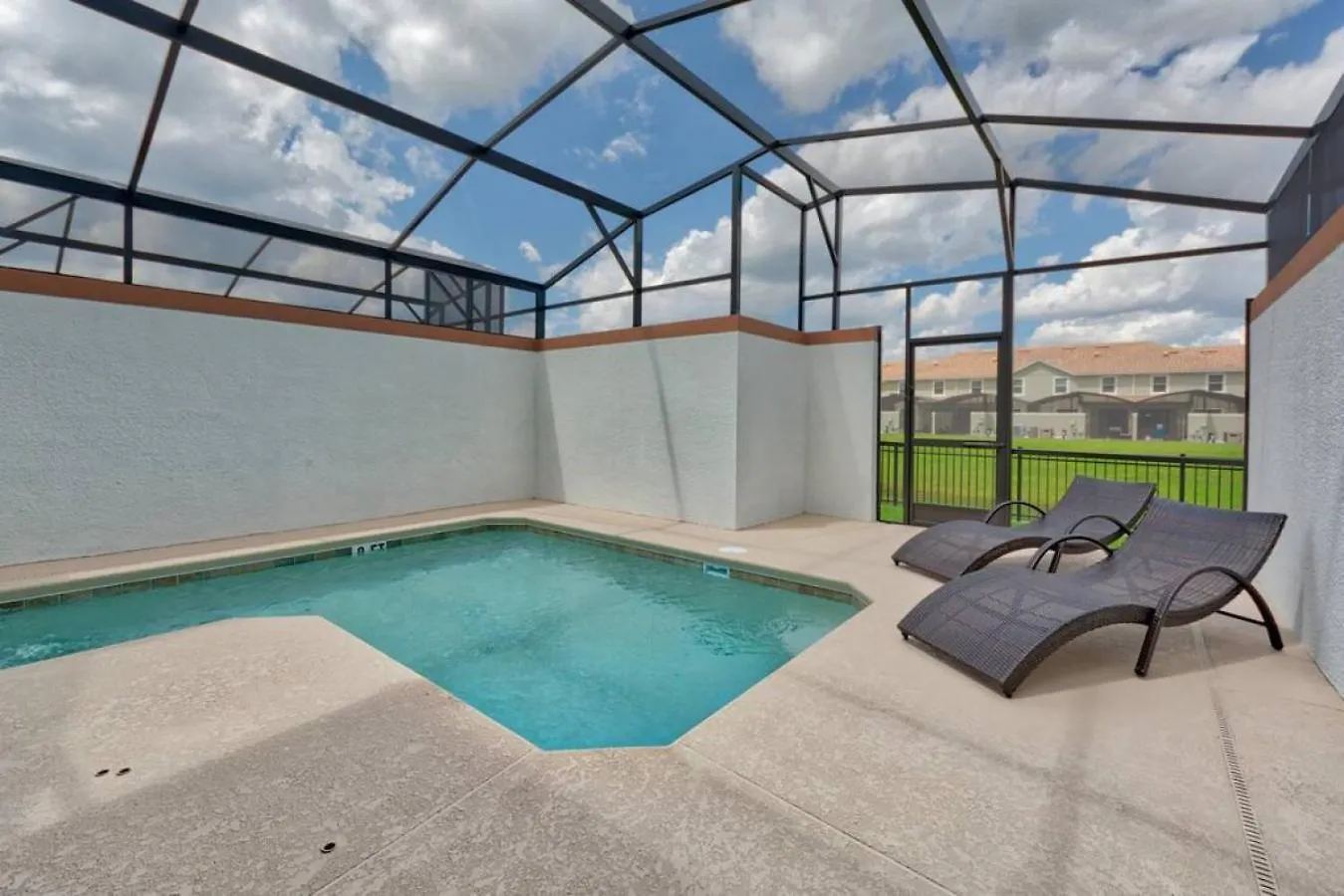 4924 Beautiful Townhome Private Pool Holiday home *