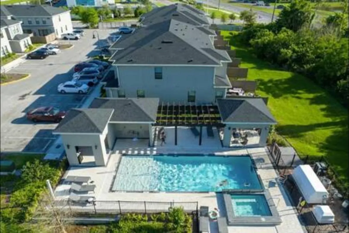 Holiday home Beautiful 4 Bed3.5 Bath With Jacuzzi