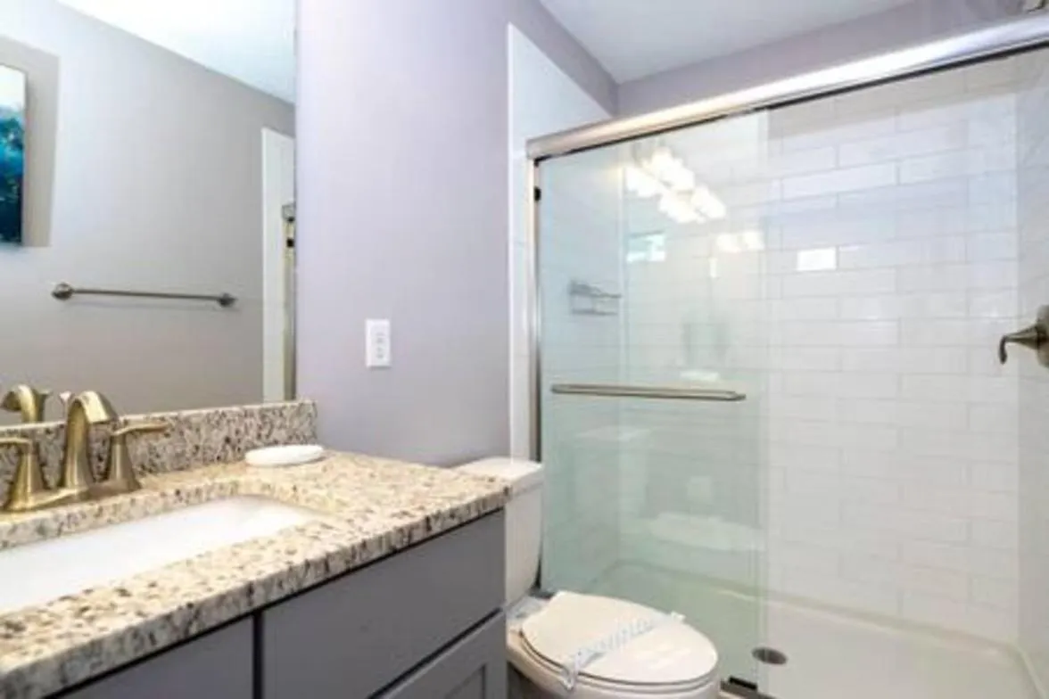 Beautiful 4 Bed3.5 Bath With Jacuzzi Holiday home Kissimmee