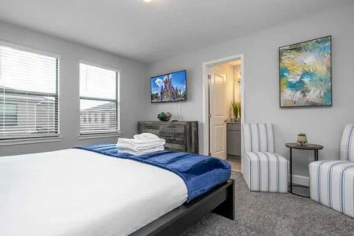Beautiful 4 Bed3.5 Bath With Jacuzzi Holiday home