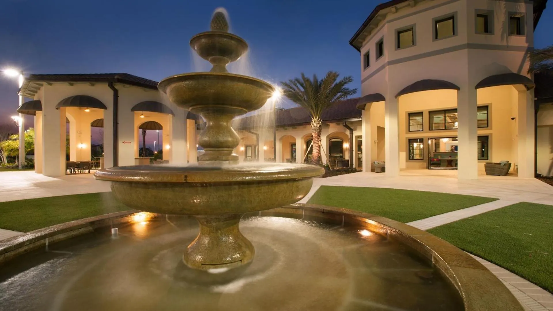 5br Stylish Championsgatetownhome W/ Private Pool *