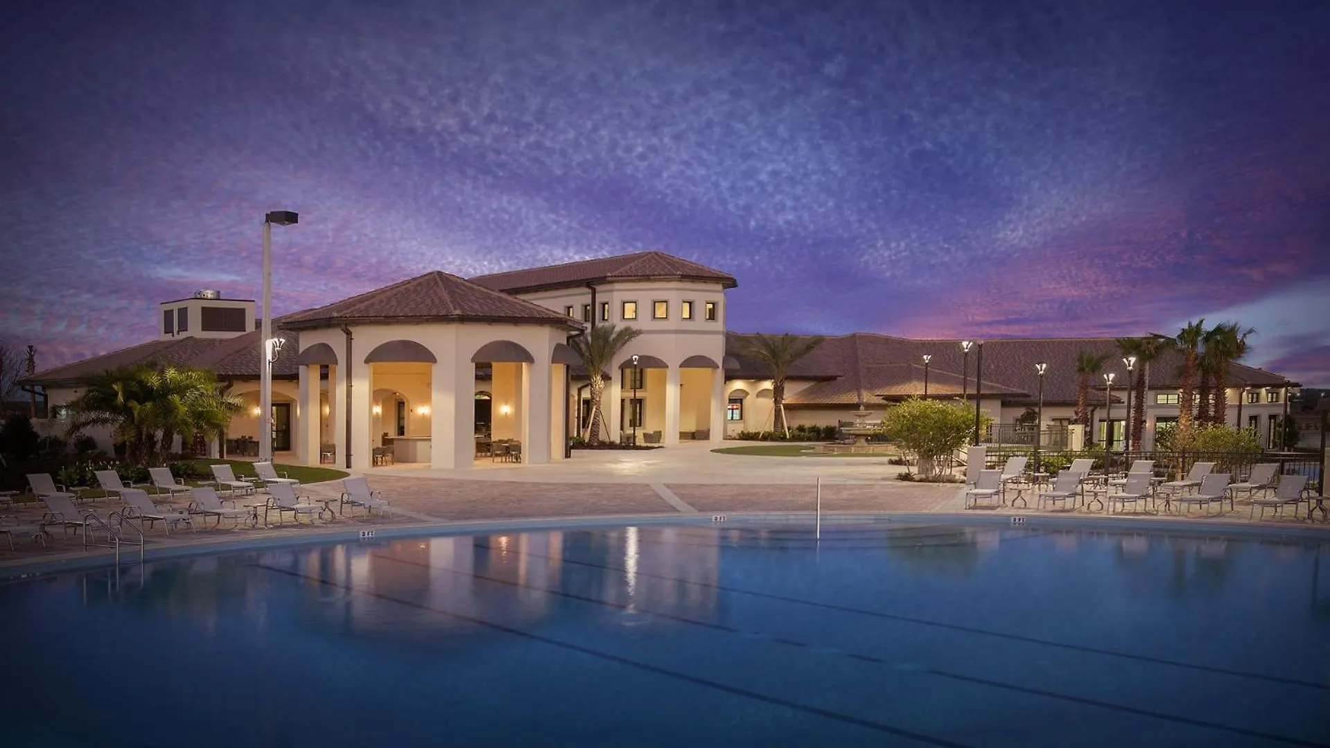 Holiday home 5br Stylish Championsgatetownhome W/ Private Pool *