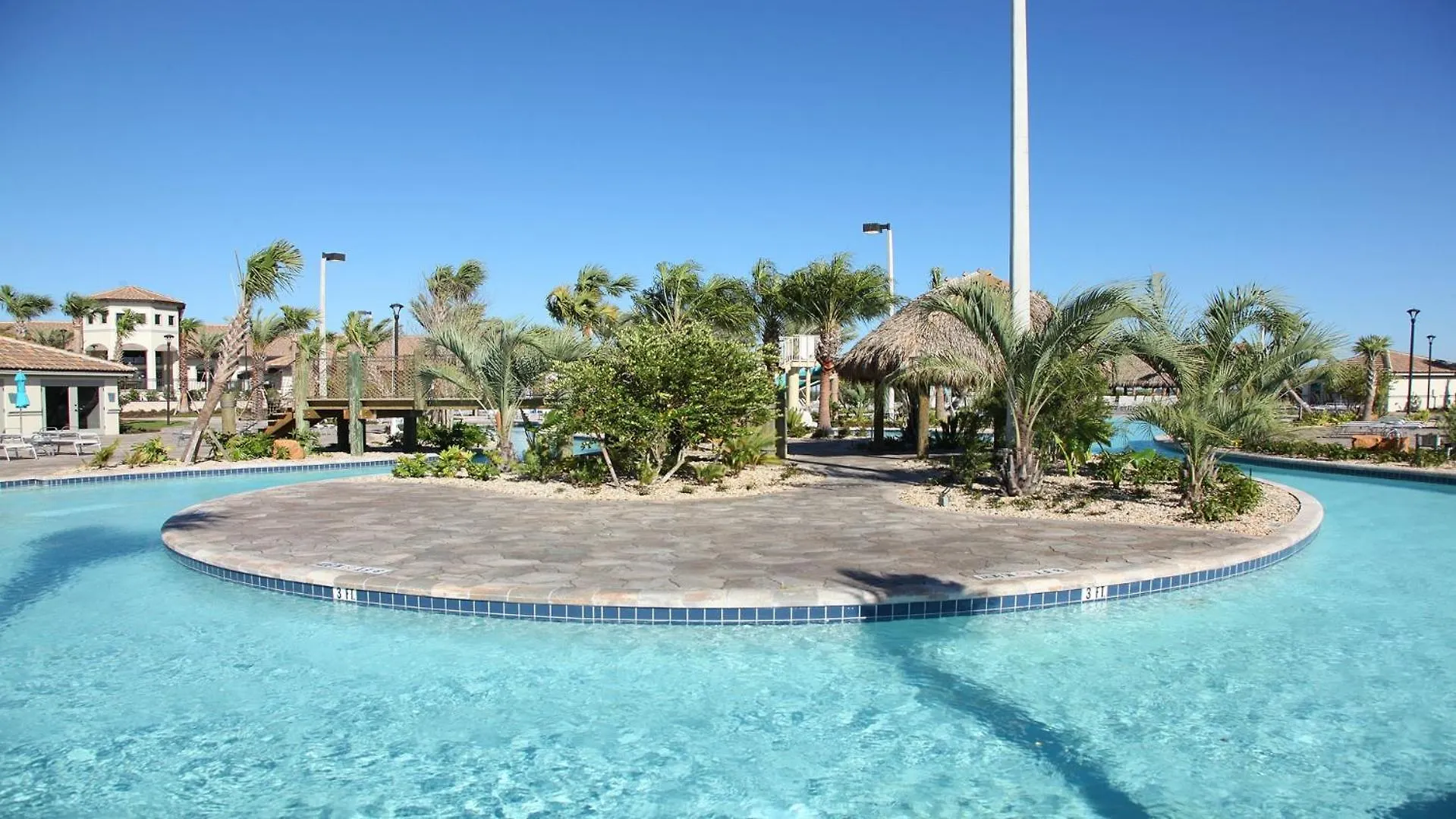 5br Stylish Championsgatetownhome W/ Private Pool Holiday home *