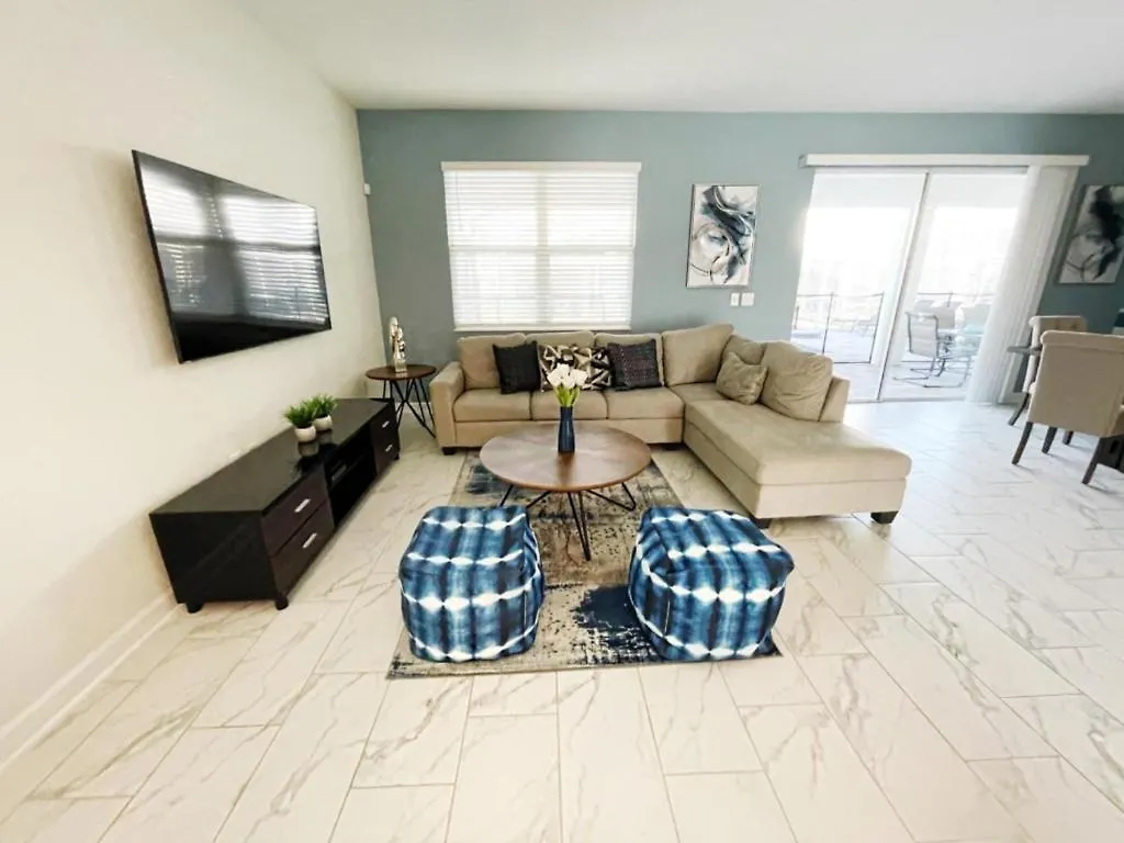 Luxury 7 Bedroom 5 Bath Pool 208 Holiday home Kissimmee