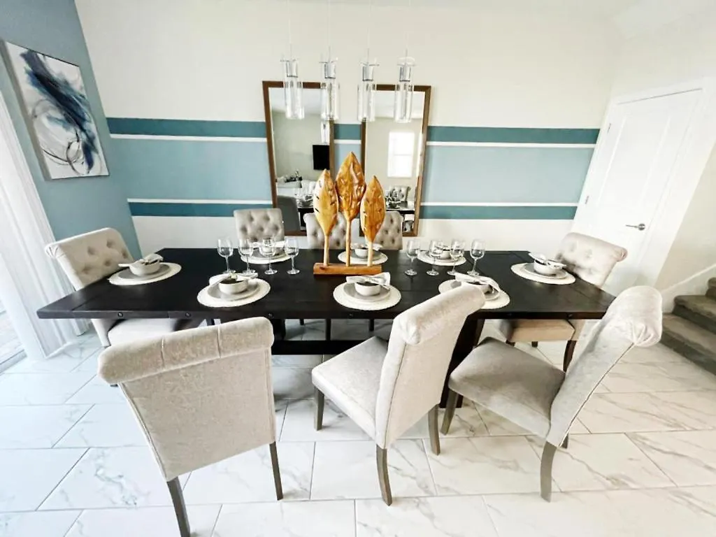 Holiday home Luxury 7 Bedroom 5 Bath Pool 208 Kissimmee