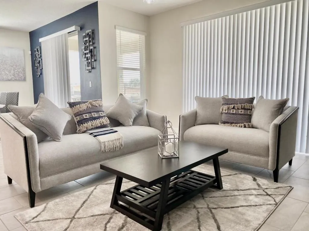 Luxury 6 Bedroom 5 Bath Pool 204 Сasa de vacaciones Kissimmee