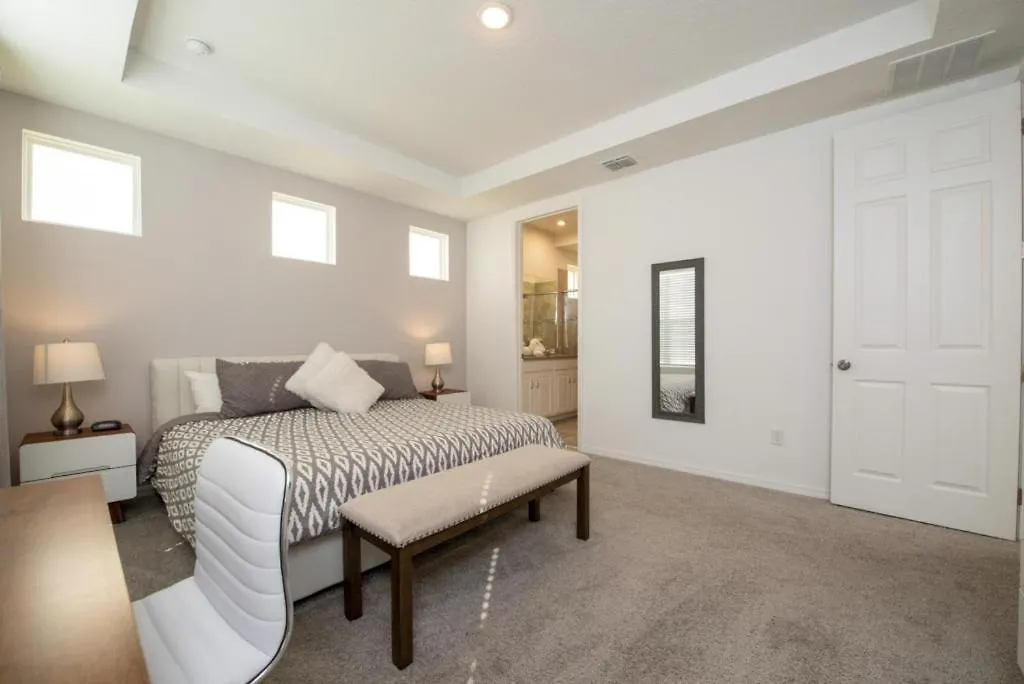 Luxury 5 Bedroom 4 Bath Private Pool 228 *