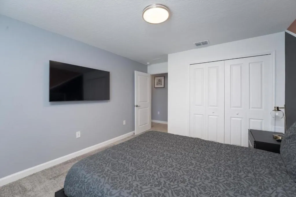 Holiday home Luxury 4 Bedroom 3 Bath Pool 271
