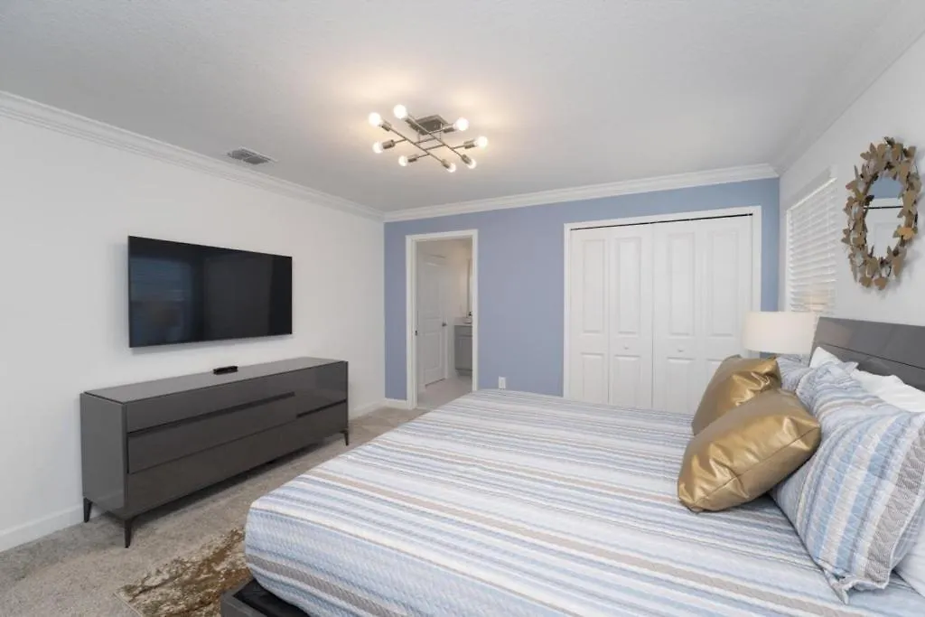 Luxury 4 Bedroom 3 Bath Pool 271 Holiday home