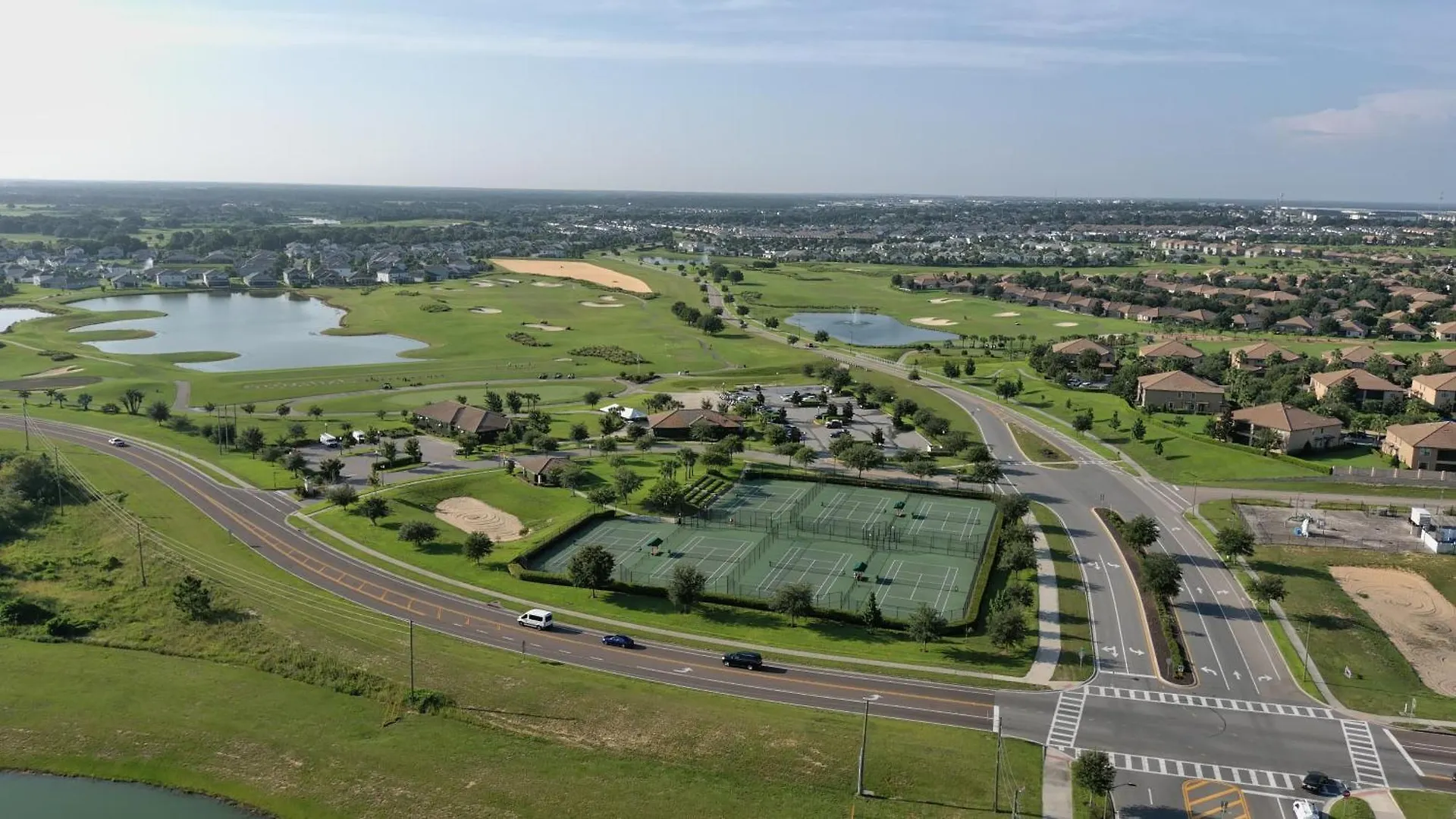 Сasa de vacaciones Luxury 4 Bedroom 3 Bath Pool 136 Kissimmee