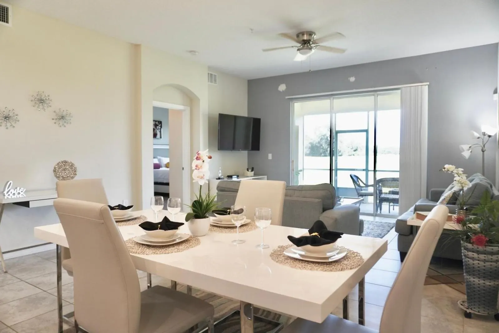 Luxury 2bd 2 Bath 222
