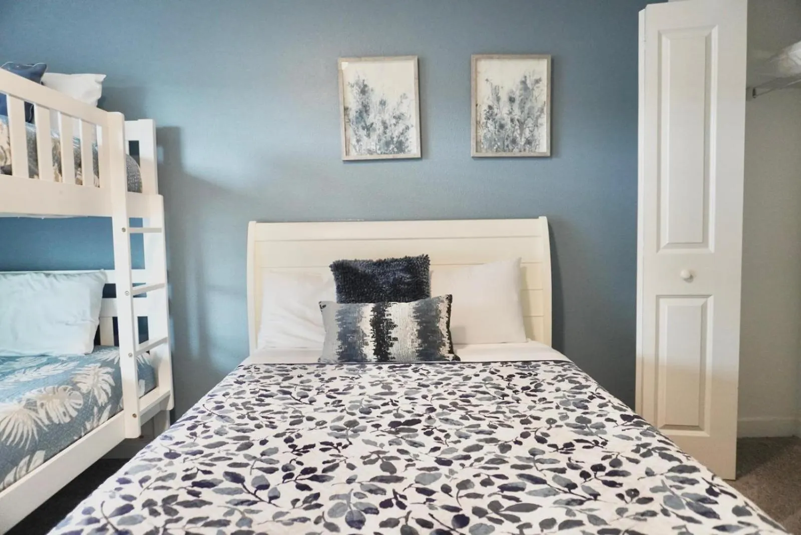 Tatil Evi Spacious 4br Townhome Private Pool & Access 114